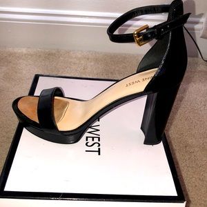 Dempsey Platform Sandals